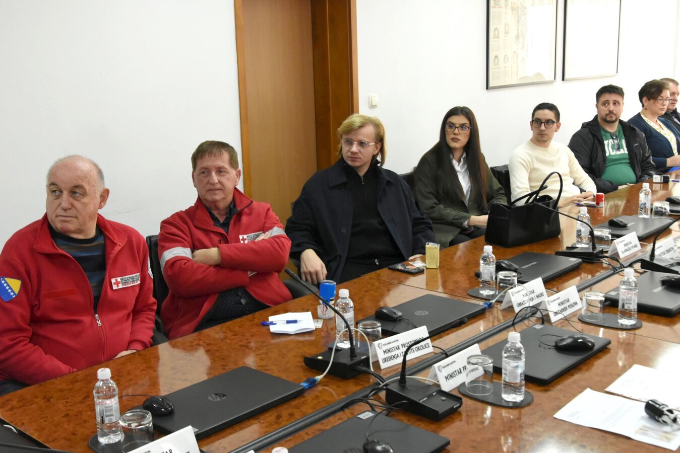 1762347640_690b4a78f2818