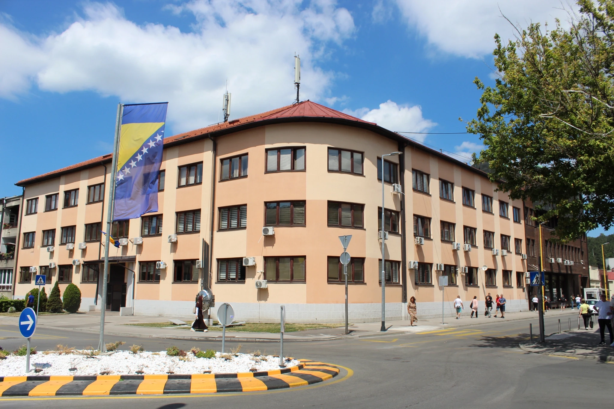 Obavještenje za javnost - Radno vrijeme šalter sale u Odsjecima za administraciju TK na dan Općih izbora u BiH